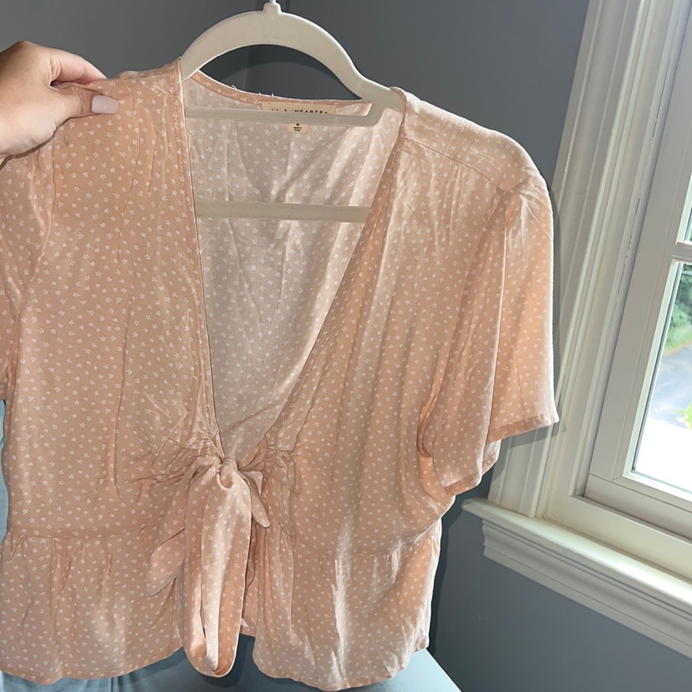 PACSUN FLORAL WRAP TOP